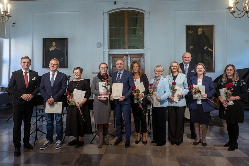 Święto Edukacji Narodowej, odznaczenia nauczycieli