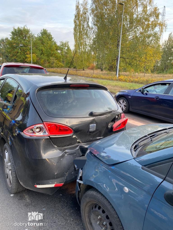 Zderzenie czterech aut na Łódzkiej