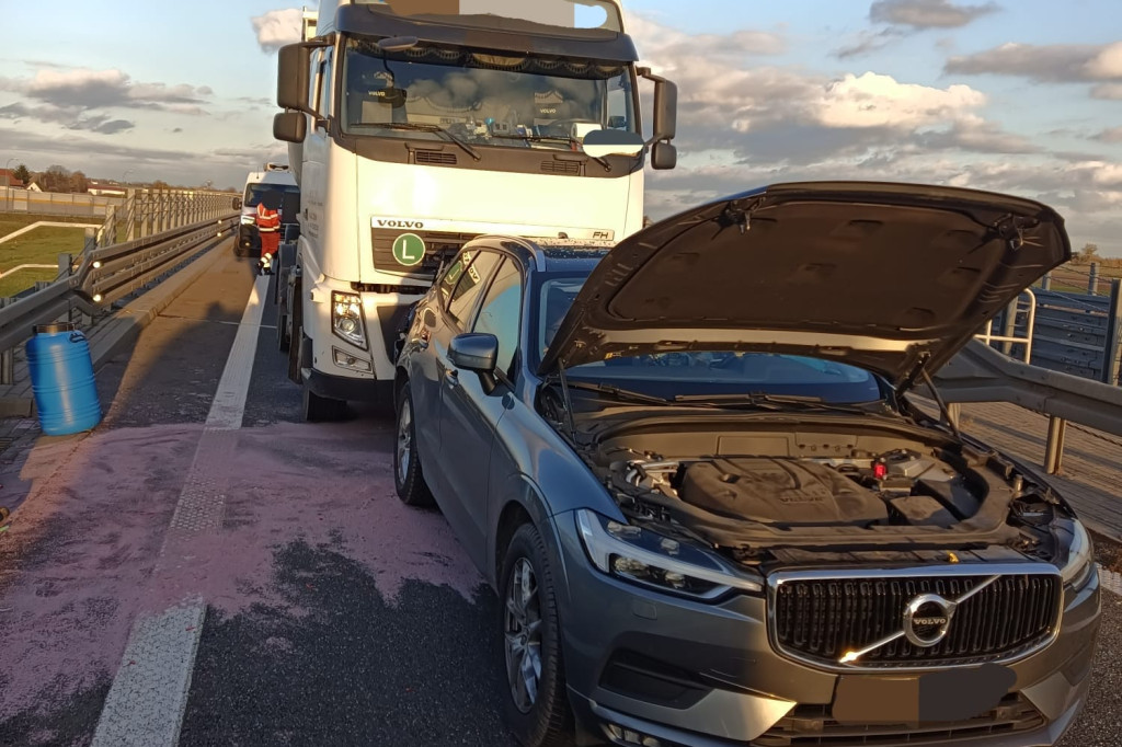 Dzwon na węźle autostradowym w Turznie