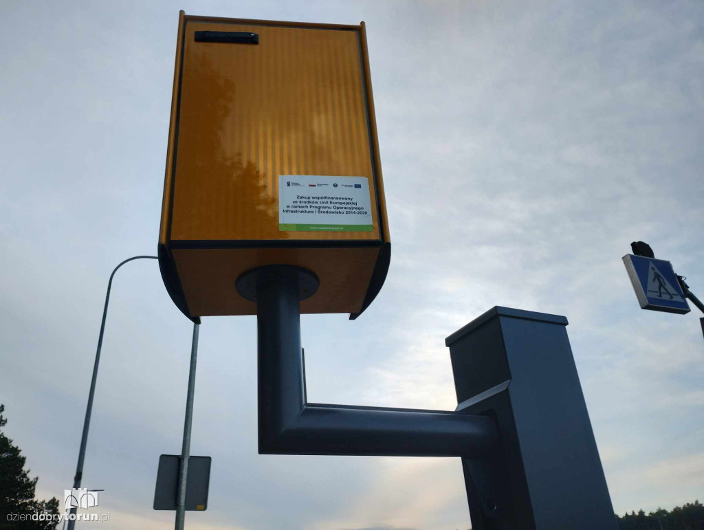 Zniszczony fotoradar na drodze krajowej nr 91