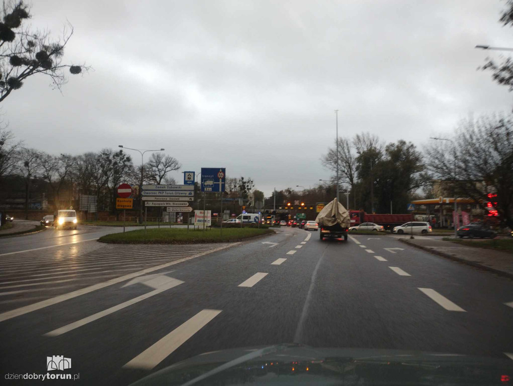 Wypadek w okolicach mostu