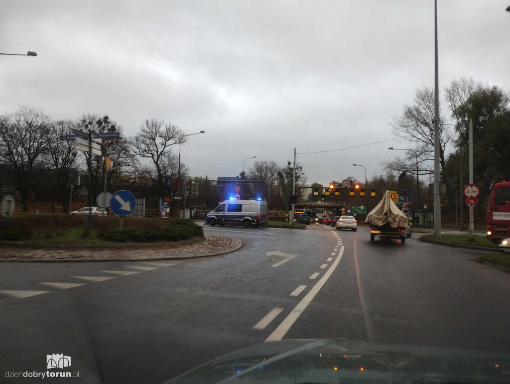 Wypadek w okolicach mostu