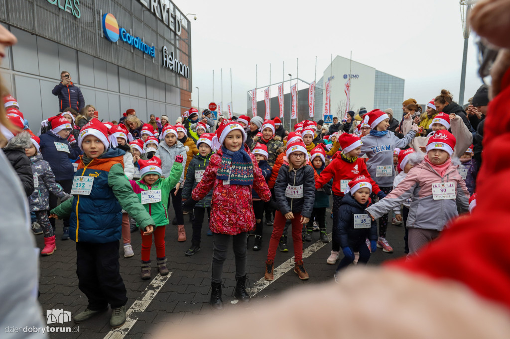 Festiwal Biegów Świętych Mikołajów dla dzieci