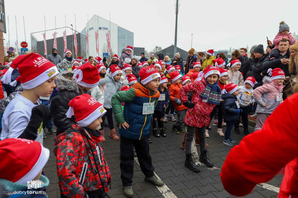 Festiwal Biegów Świętych Mikołajów dla dzieci