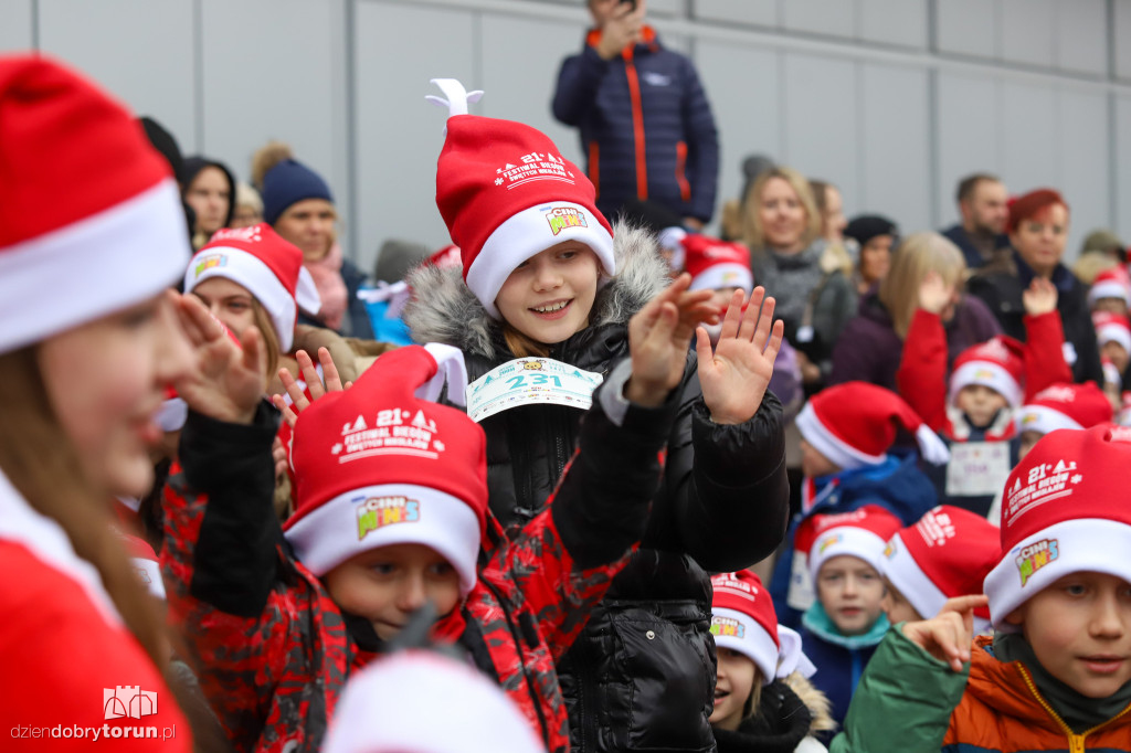 Festiwal Biegów Świętych Mikołajów dla dzieci