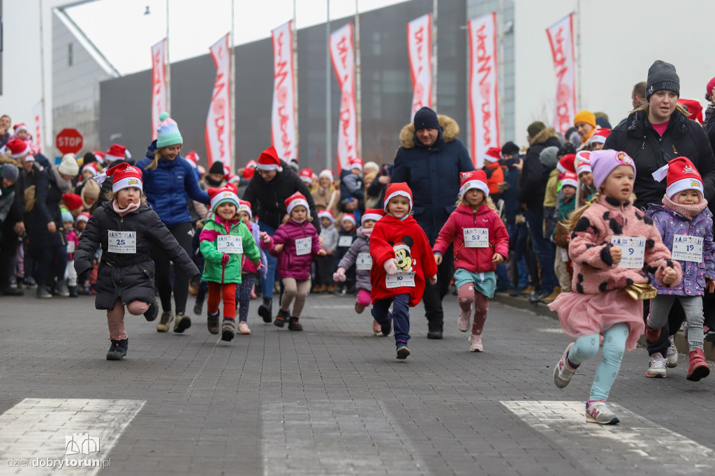 Festiwal Biegów Świętych Mikołajów dla dzieci