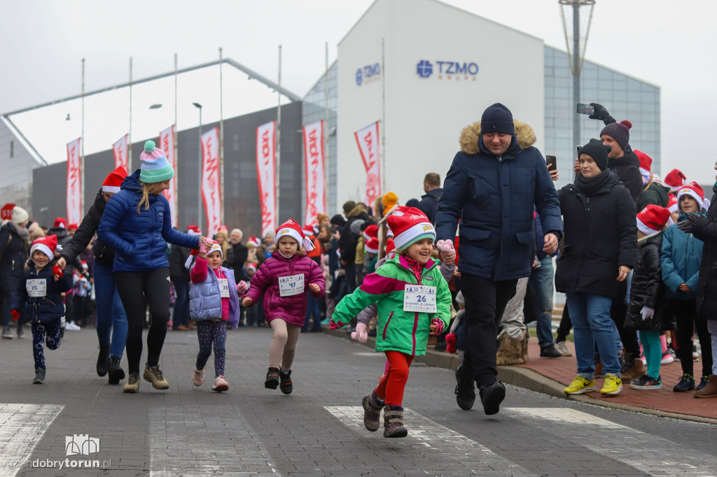 Festiwal Biegów Świętych Mikołajów dla dzieci