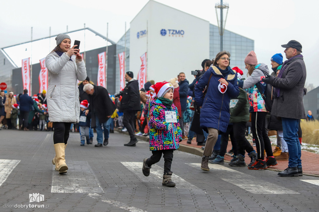 Festiwal Biegów Świętych Mikołajów dla dzieci