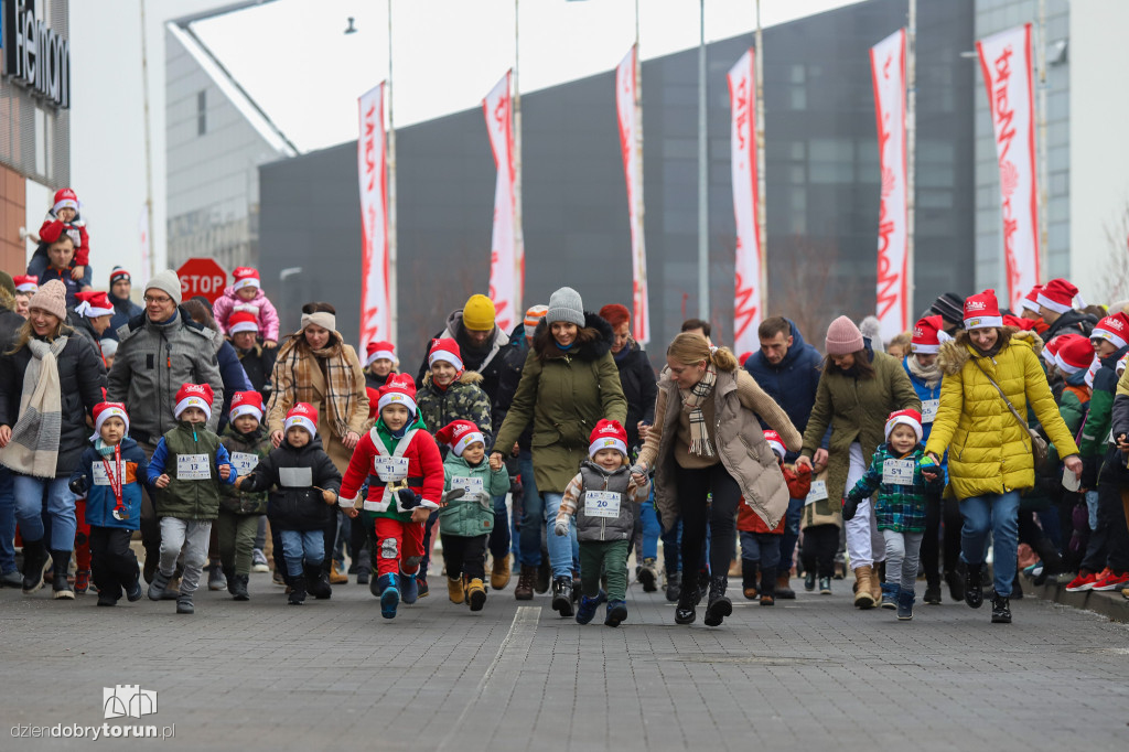 Festiwal Biegów Świętych Mikołajów dla dzieci