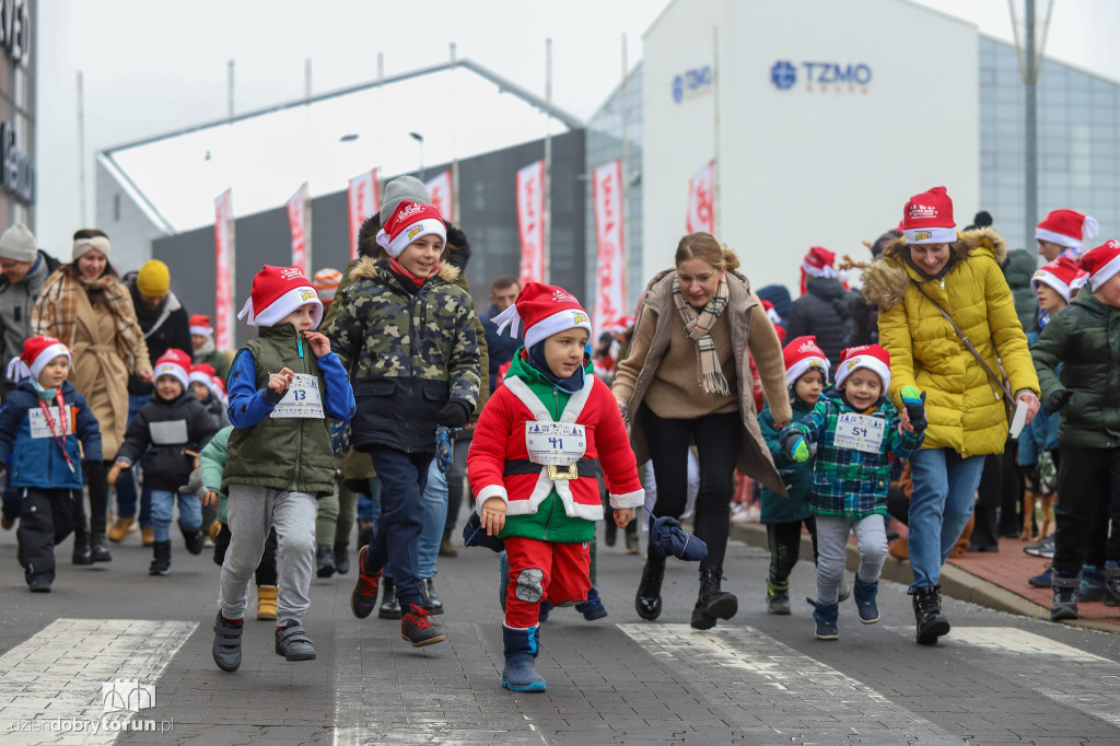 Festiwal Biegów Świętych Mikołajów dla dzieci