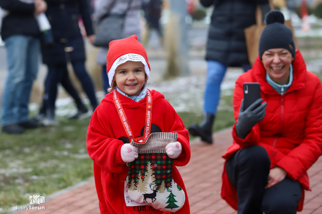 Festiwal Biegów Świętych Mikołajów dla dzieci