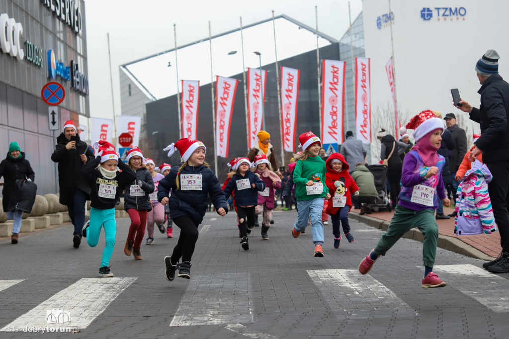 Festiwal Biegów Świętych Mikołajów dla dzieci