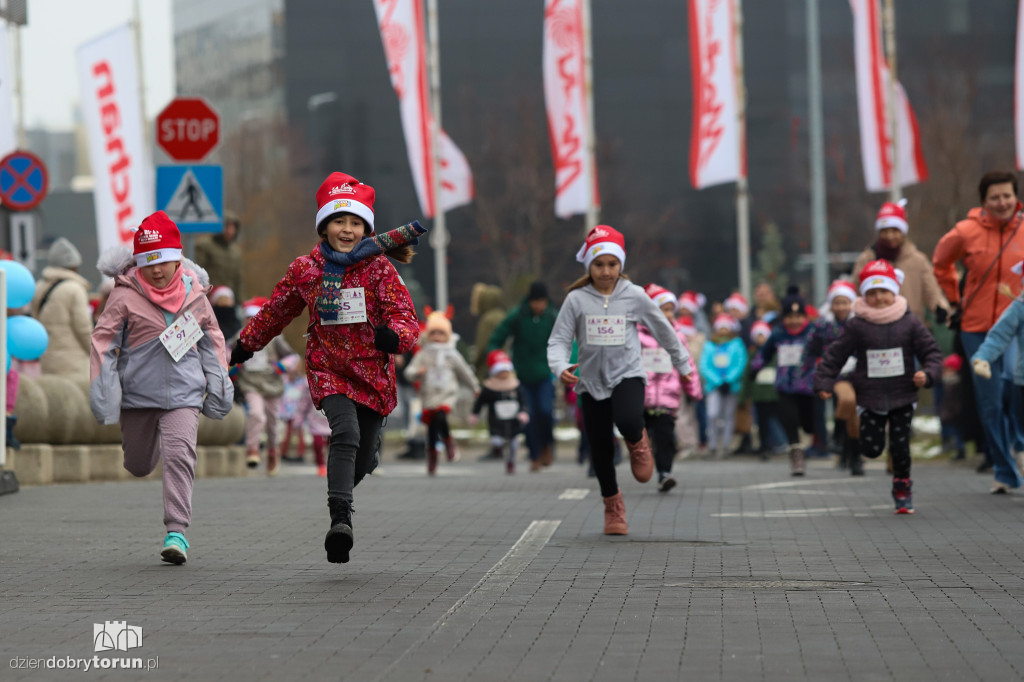 Festiwal Biegów Świętych Mikołajów dla dzieci