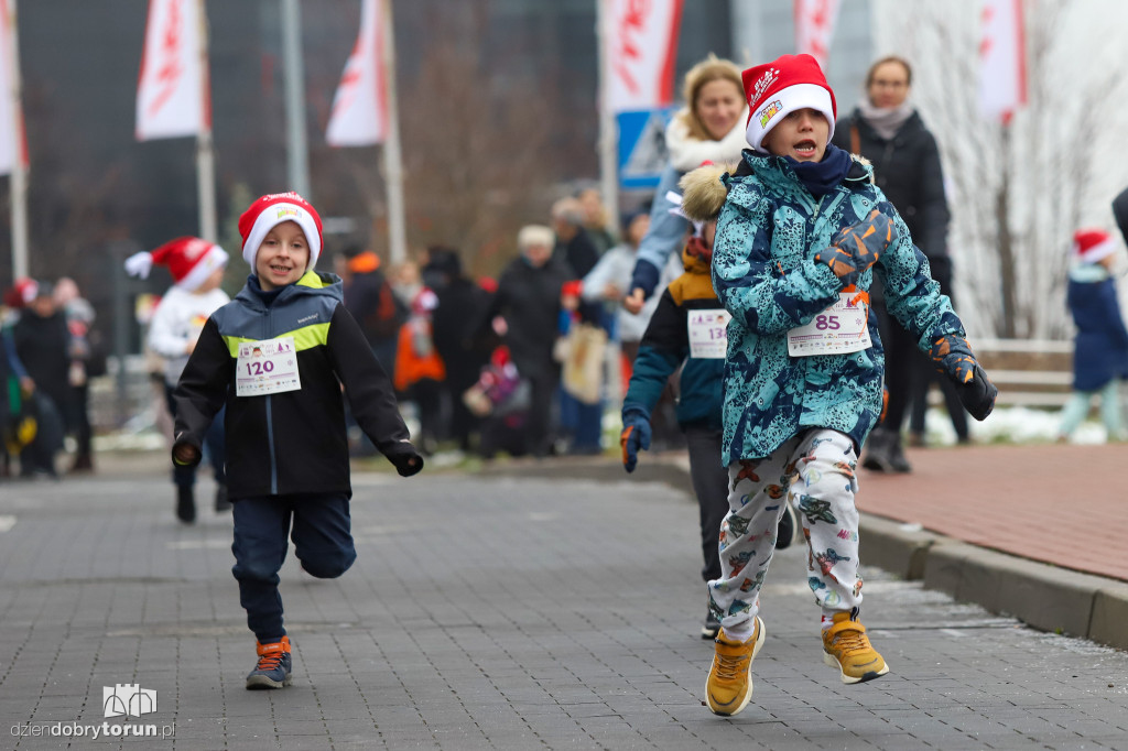 Festiwal Biegów Świętych Mikołajów dla dzieci