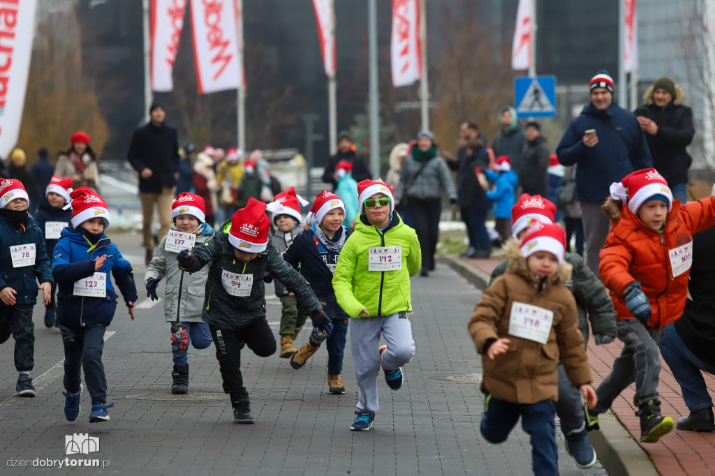 Festiwal Biegów Świętych Mikołajów dla dzieci