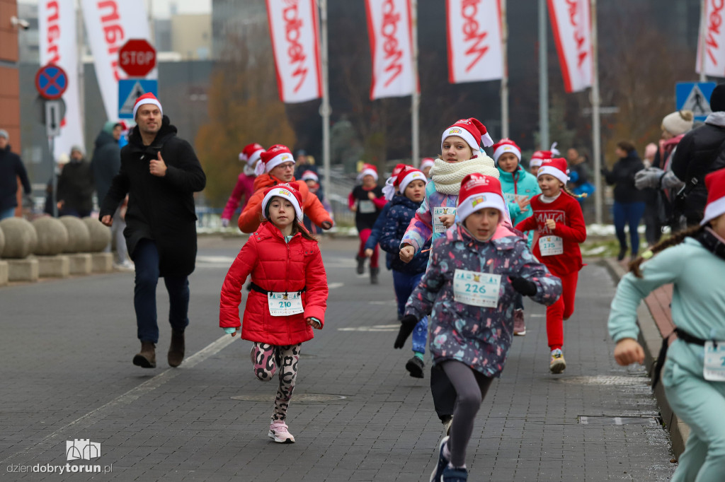 Festiwal Biegów Świętych Mikołajów dla dzieci