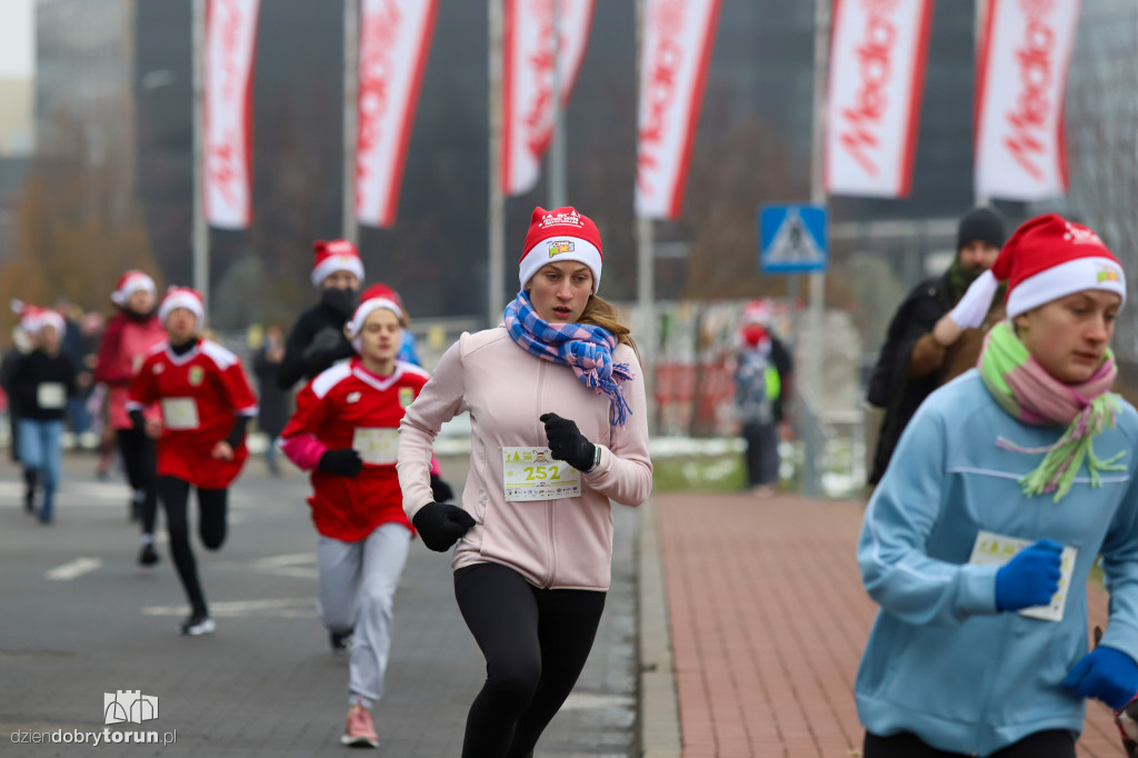 Festiwal Biegów Świętych Mikołajów dla dzieci