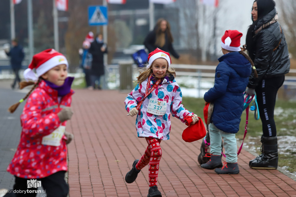 Festiwal Biegów Świętych Mikołajów dla dzieci