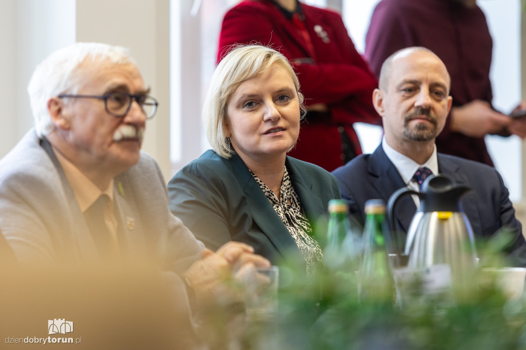 Urząd marszałkowski z pieniędzmi dla regionu