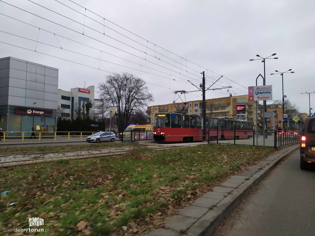 Zderzenie tramwaju z karetką