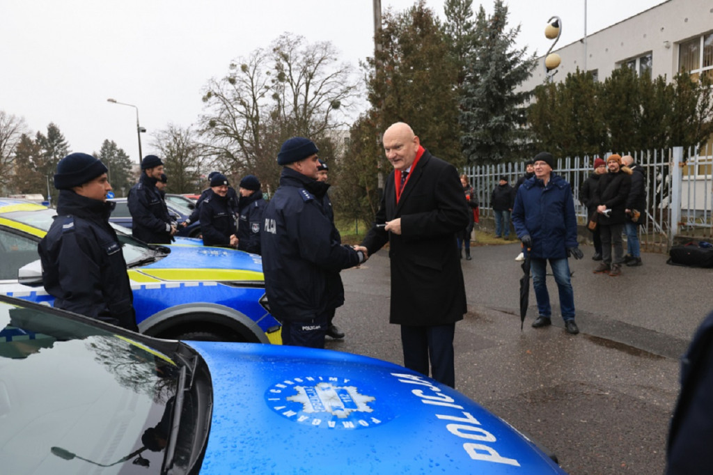 Nowe radiowozy toruńskiej policji