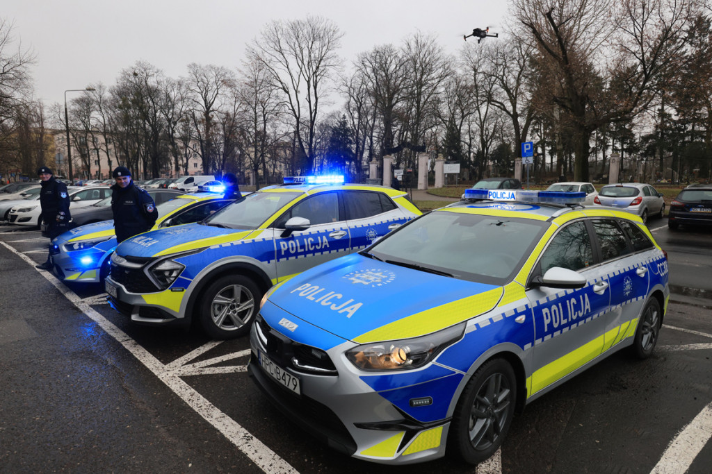 Nowe radiowozy toruńskiej policji