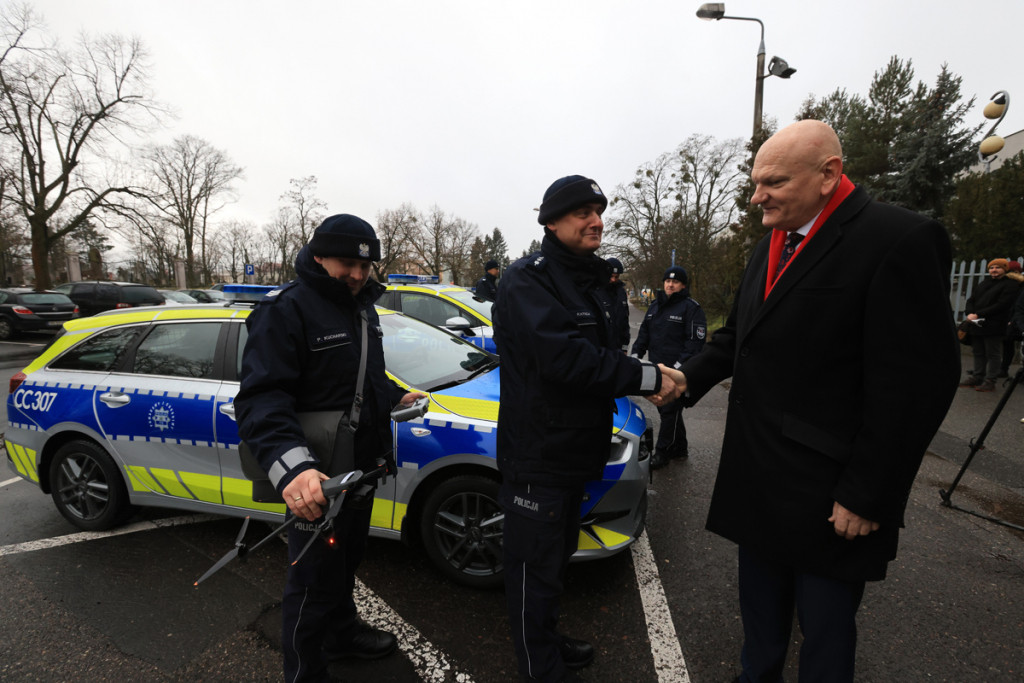 Nowe radiowozy toruńskiej policji