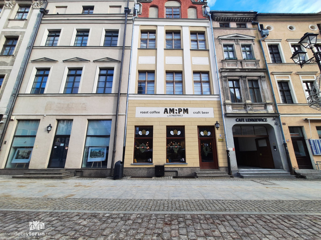 W tej kamienicy ma powstać Starbucks