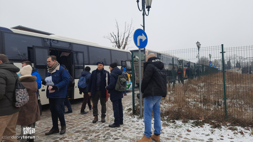 Torunianie jadą protestować do Warszawy