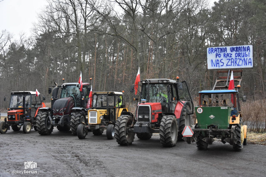 Transparenty rolników na proteście