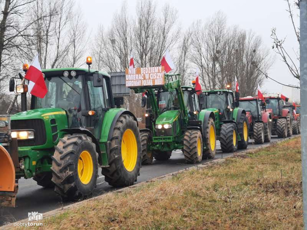 Protest rolników w Toruniu na zbiegu DK10 i DK15