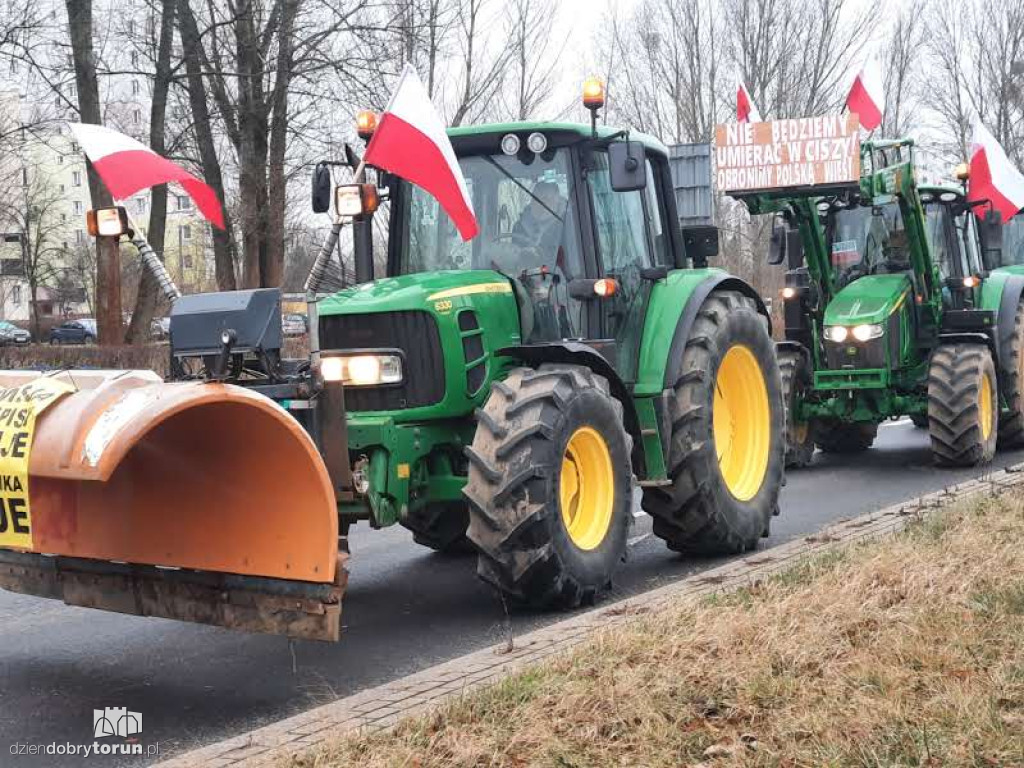 Protest rolników w Toruniu na zbiegu DK10 i DK15