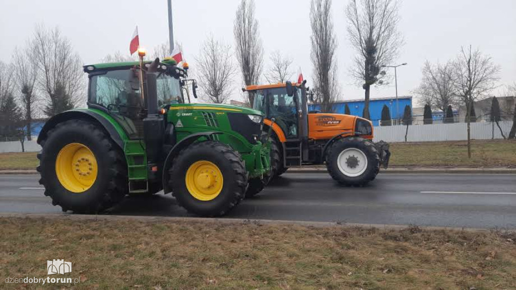Protest rolników w Toruniu na zbiegu DK10 i DK15