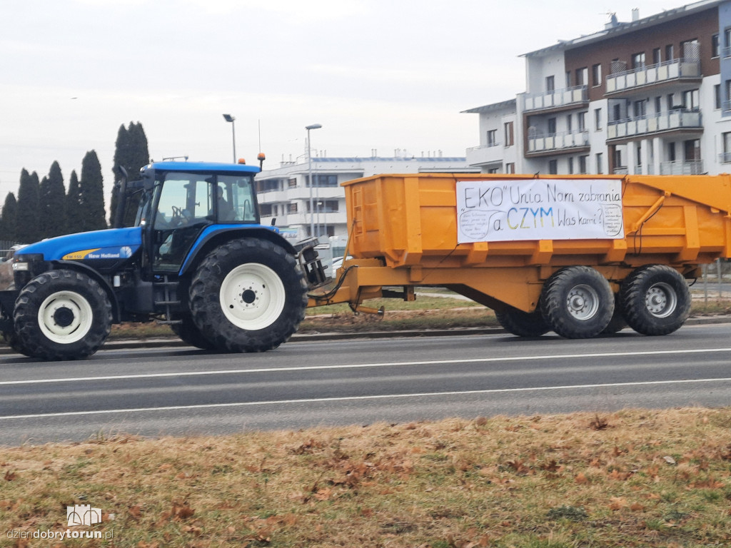 Transparenty rolników na proteście