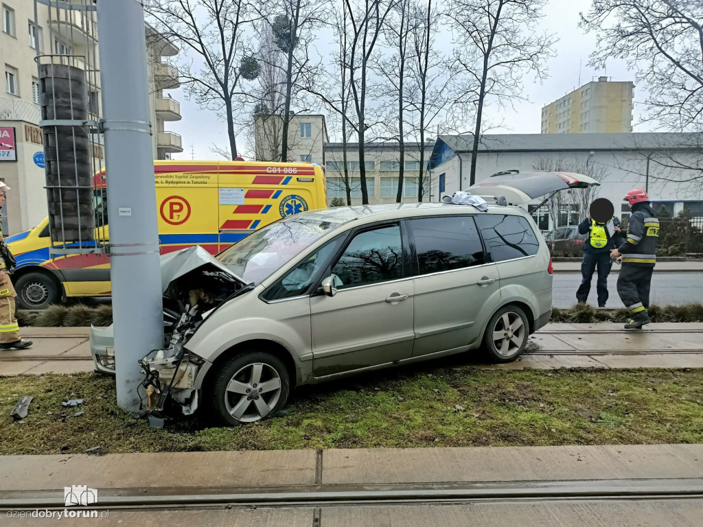 Wypadek na Broniewskiego w Toruniu