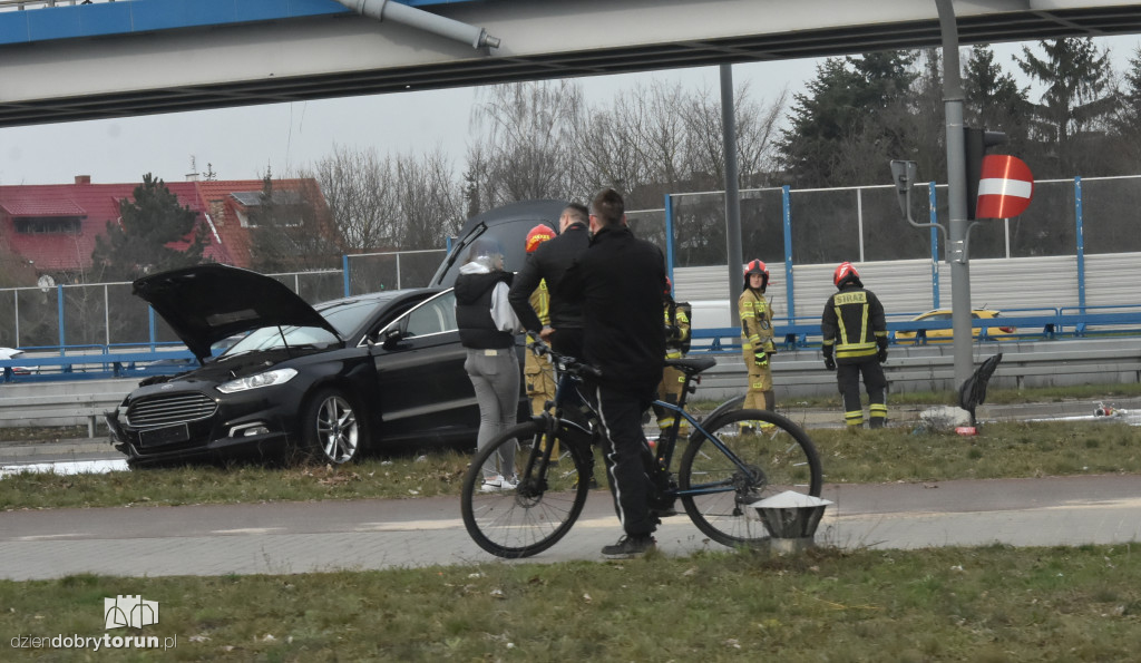 Pożar samochodu przy nowym moście