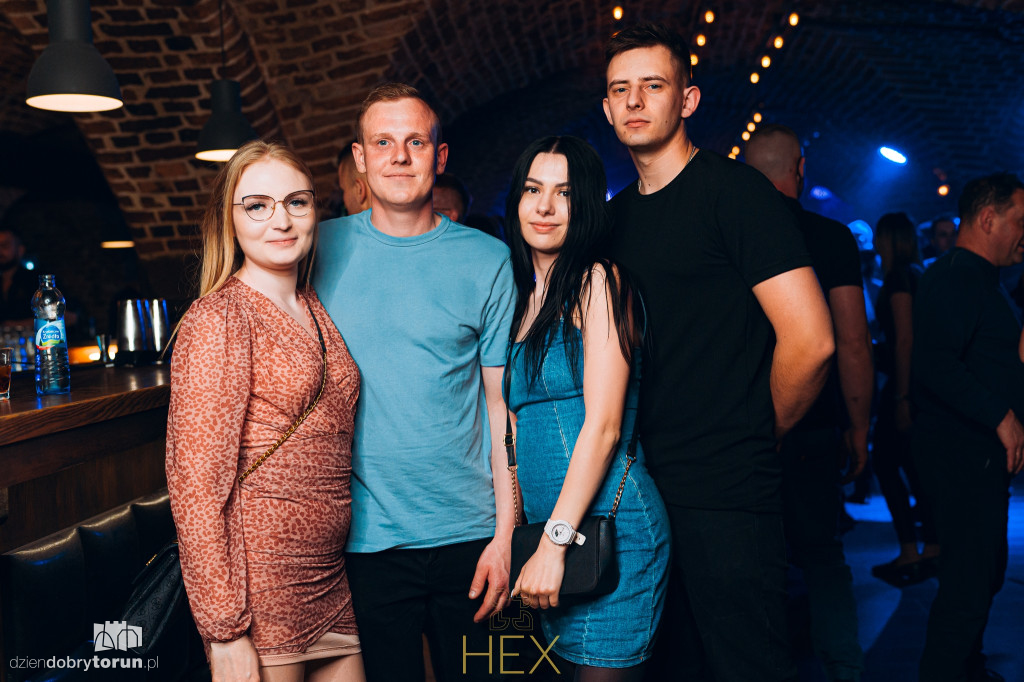 Sobotnia impreza w klubie Hex w Toruniu
