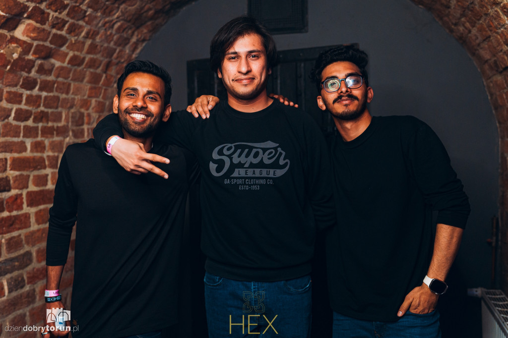 Sobotnia impreza w klubie Hex w Toruniu