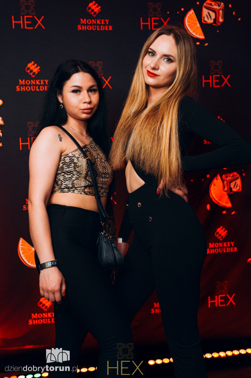 Sobotnia impreza w klubie Hex w Toruniu
