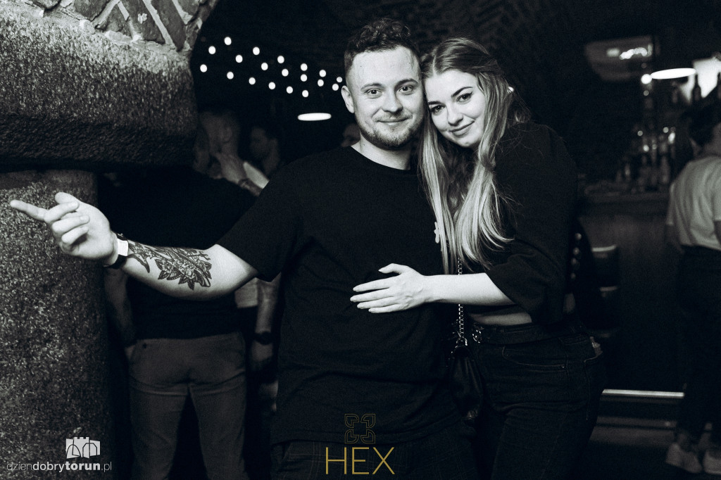 Sobotnia impreza w klubie Hex w Toruniu
