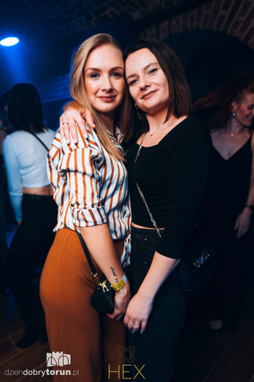 Sobotnia impreza w klubie Hex w Toruniu