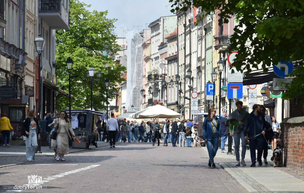 Ulica Szeroka w obiektywie DD Toruń