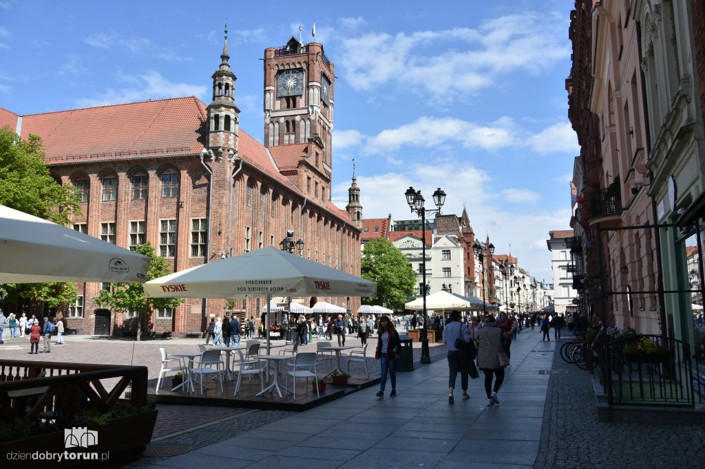 Ulica Szeroka w obiektywie DD Toruń