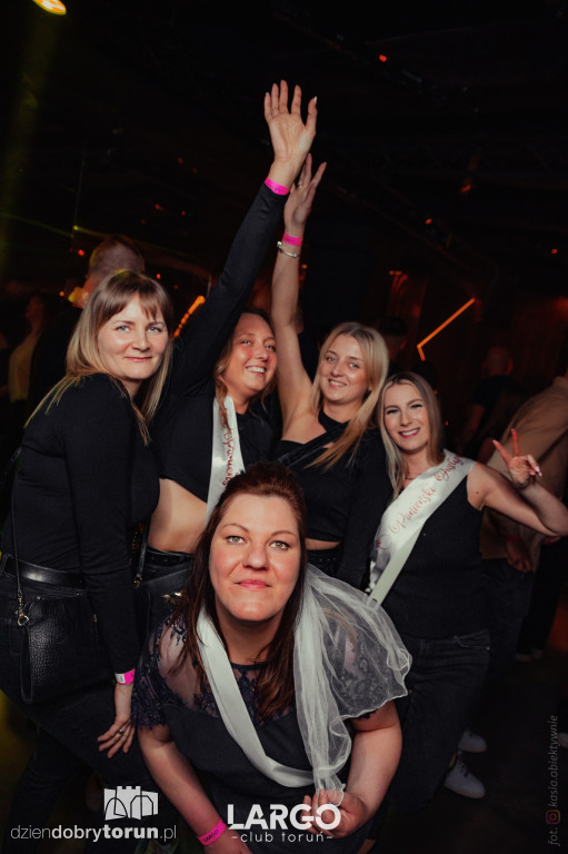 Sobotnia impreza w klubie Largo