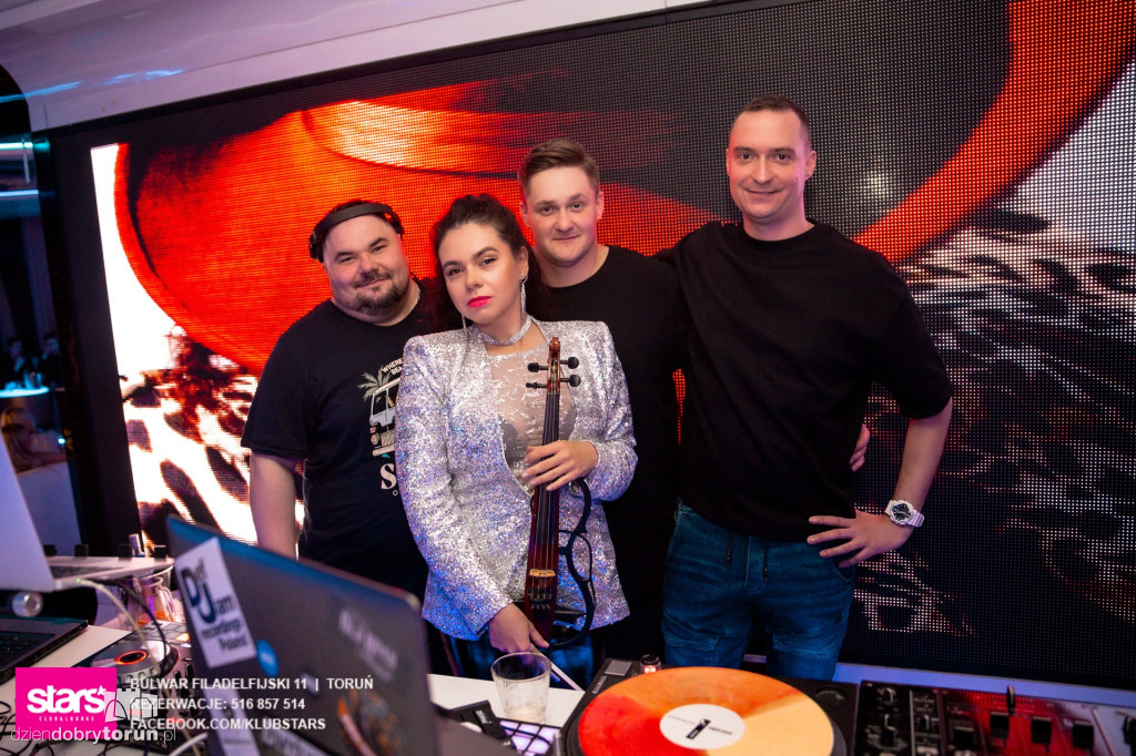 Sobotnia impreza w klubie Stars