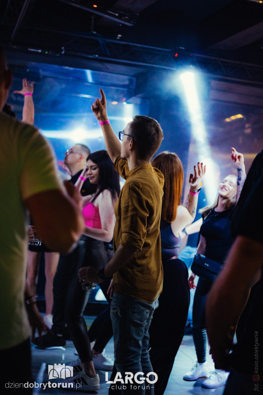 Sobotnia impreza w klubie Largo