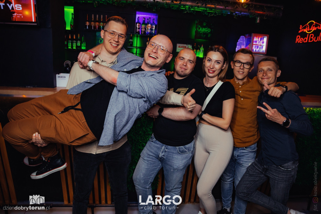 Sobotnia impreza w klubie Largo
