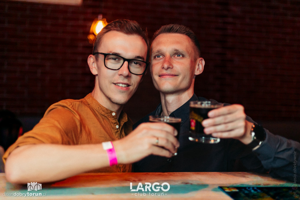 Sobotnia impreza w klubie Largo