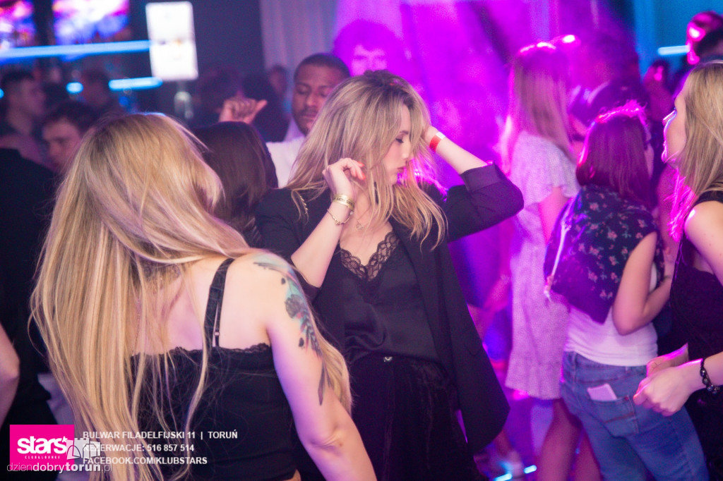 Sobotnia impreza w klubie Stars