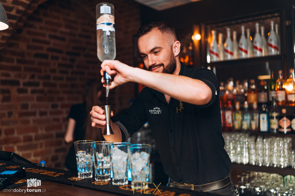 Sobotnia impreza w klubie Hex